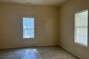 245 Atlanta St, Barnesville, GA 30204 - Photo 10