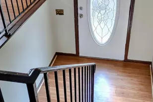 401 Pineburr Ln, Stone Mountain, GA 30087 - Photo 2