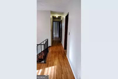 401 Pineburr Lane, Stone Mountain, GA 30087 - Photo 4
