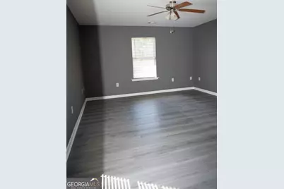 110 Bradley Circle, Barnesville, GA 30204 - Photo 6