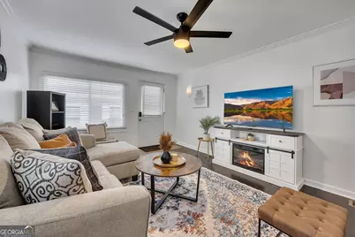 1040 Herndon Street NW #UNIT B, Atlanta, GA 30318 - Photo 6