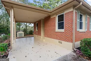 2533 Plantation Dr, East Point, GA 30344 - Photo 4