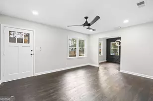 2533 Plantation Dr, East Point, GA 30344 - Photo 12