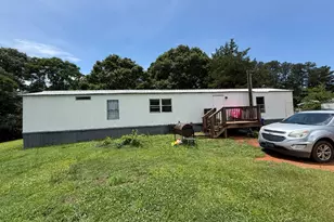 26 Leanne Dr, Hartwell, GA 30643 - Photo 1