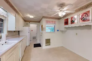 915 N Main St, Statesboro, GA 30458 - Photo 24