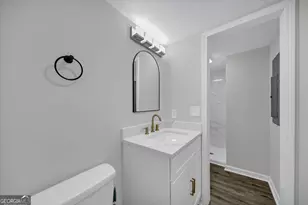 842 Brandy Oaks Ln, Stone Mountain, GA 30088 - Photo 18