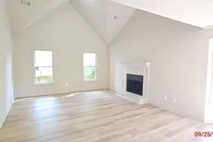 391 N Beach Ct, Riverdale, GA 30274 - Photo 2