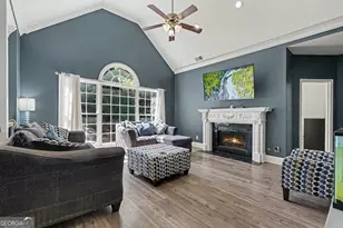 3330 Forrest Bend Ln, Snellville, GA 30039 - Photo 8