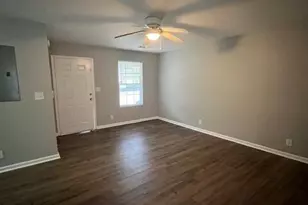 529 Railroad St, Fort Valley, GA 31030 - Photo 2