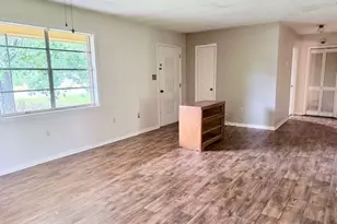 307 S River St, Claxton, GA 30417 - Photo 4