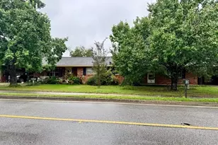 307 S River St, Claxton, GA 30417 - Photo 2