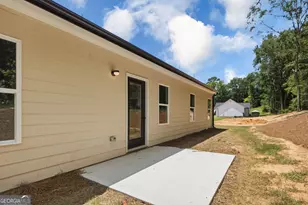 1066 Oglesby Blvd, Elberton, GA 30635 - Photo 10