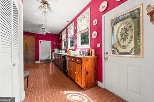 2221 Sandtown Rd, Washington, GA 30673 - Photo 14