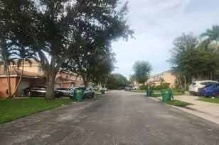7200 Sienna Ridge Ln, Fort Lauderdale, FL 33319 - Photo 4