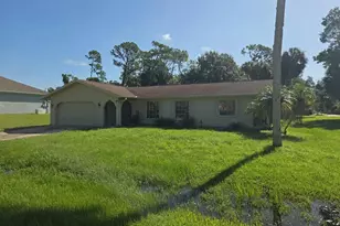 1052 Somerset St, Port Charlotte, FL 33952 - Photo 2