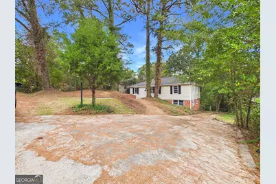 588 Rogers Drive, Macon, GA 31204 - Photo 2