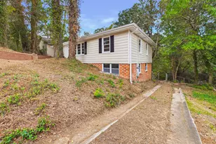 588 Rogers Dr, Macon, GA 31204 - Photo 4