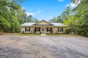 126 Robin Hood Rd, Covington, GA 30014 - Photo 2