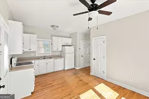 1452 Tattnall Pl, Macon, GA 31201 - Photo 14
