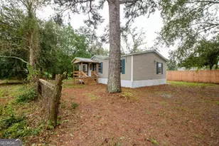 438 Pinehurst Dr, Folkston, GA 31537 - Photo 8