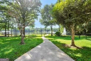 561 Harbour Shores Dr, Jackson, GA 30233 - Photo 16