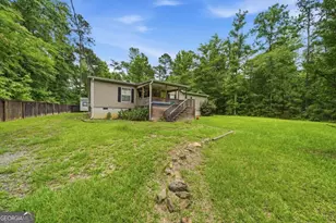281 Possum Point Dr, Eatonton, GA 31024 - Photo 2