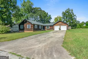 110 Springwood Dr, Warner Robins, GA 31088 - Photo 2