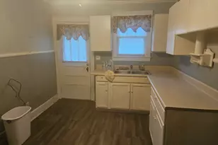 133 Hendrix St, Millen, GA 30442 - Photo 2