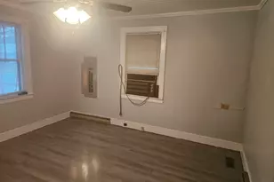 133 Hendrix St, Millen, GA 30442 - Photo 6