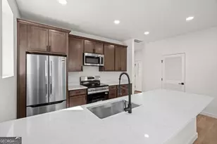 906 S Hamilton St, Dalton, GA 30721 - Photo 10