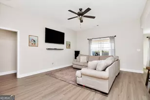 708 Daisy Dr, Perry, GA 31069 - Photo 6