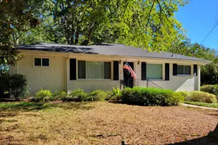 169 Woodlawn Ave, Winder, GA 30680 - Photo 2
