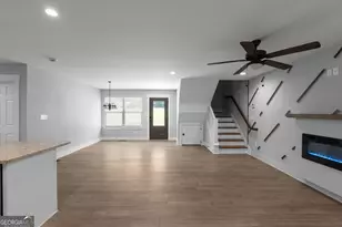 2381 Highpoint Rd, Snellville, GA 30078 - Photo 10