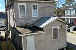 718 W 38th St, Savannah, GA 31415 - Photo 2