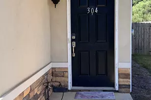304 Commons Dr, Jonesboro, GA 30236 - Photo 2
