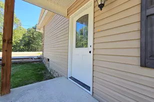 570 Baldwin Falls Rd, Baldwin, GA 30511 - Photo 14