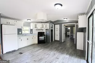 521 Pine Needle Dr, Ellabell, GA 31308 - Photo 6