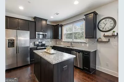 779 Arbor Crowne Drive, Lawrenceville, GA 30045 - Photo 10