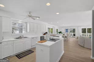 10 Center Pl, Tybee Island, GA 31328 - Photo 18