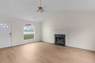 48 Bridlewood Ct, Stockbridge, GA 30281 - Photo 2