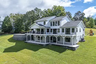 300 Sherwood Forest Dr, Hayesville, NC 28904 - Photo 2
