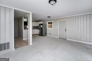 2438 Donald Ave, Macon, GA 31217 - Photo 10