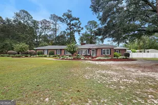 525 S Lewis St, Metter, GA 30439 - Photo 2