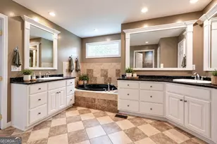 185 Bartlett Cir, Bowdon, GA 30108 - Photo 10