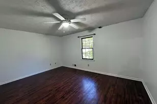 5377 Rockmoor Dr, Stone Mountain, GA 30088 - Photo 16