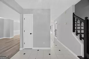 729 Stonebrook Dr Dr, Lithonia, GA 30058 - Photo 4