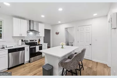 569 Yancey Drive, Forest Park, GA 30297 - Photo 10