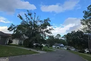 8114 Coatbridge Ln E, Jacksonville, FL 32244 - Photo 4