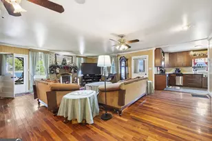 310 S Lewis St, Metter, GA 30439 - Photo 12