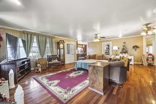 310 S Lewis St, Metter, GA 30439 - Photo 10